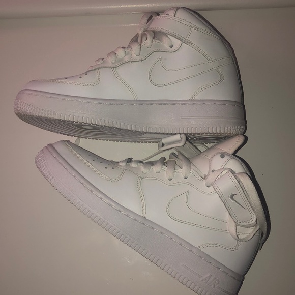 air force ones size 4.5